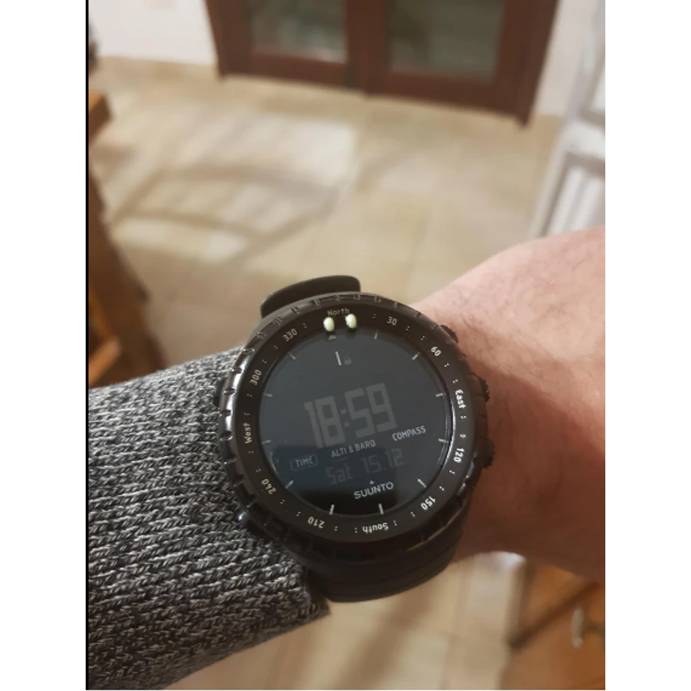 Suunto core all black ss014279010 clearance