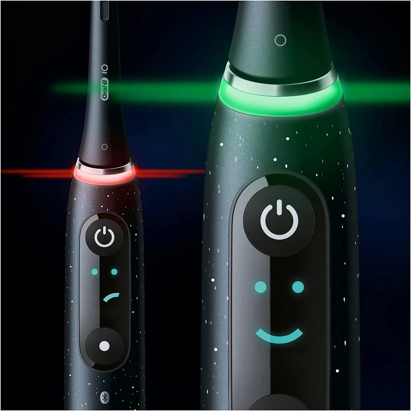 Oral-B iO Series 10 elektromos fogkefe - Kozmikus Fekete