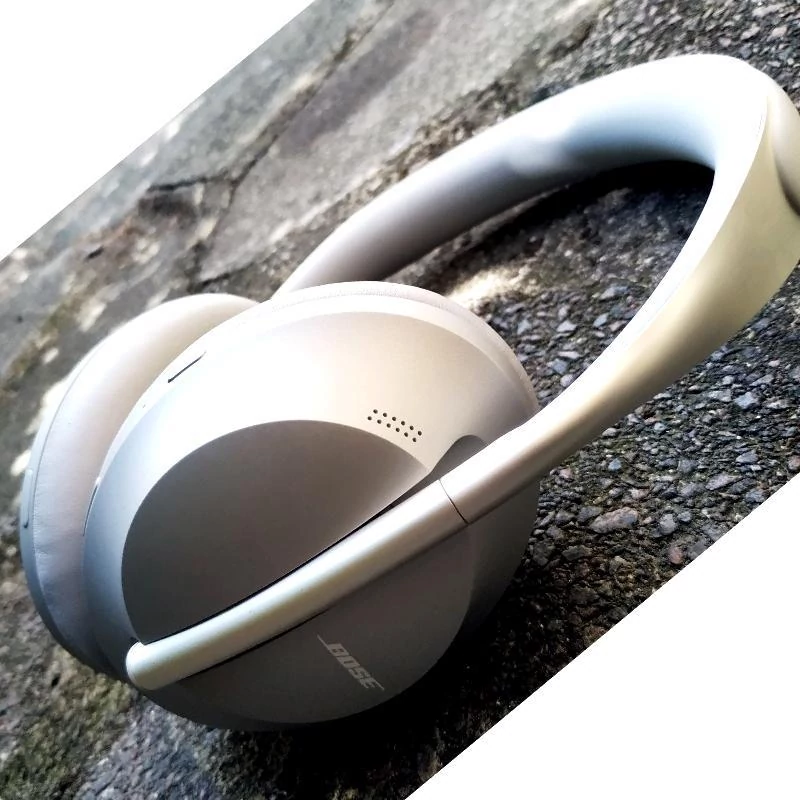 Bose Noise Cancelling Headphones 700 - Ezüst