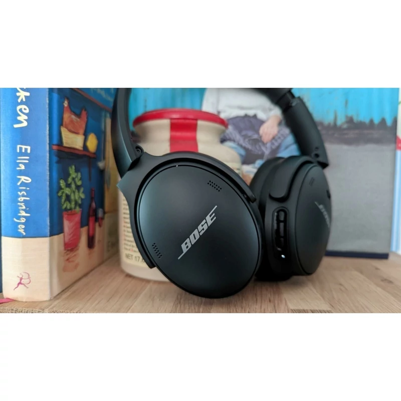 Bose QuietComfort 45 SE aktív zajszűrős bluetooth fejhallgató - Fekete (866724-0500)