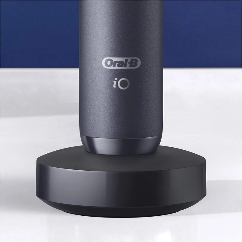 Oral-B iO Series 8 elektromos fogkefe csomag - Fekete