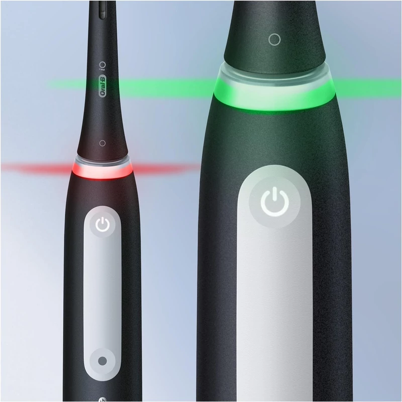 Oral-B iO Series 4 Duo elektromos fogkefe - Fekete + Fehér