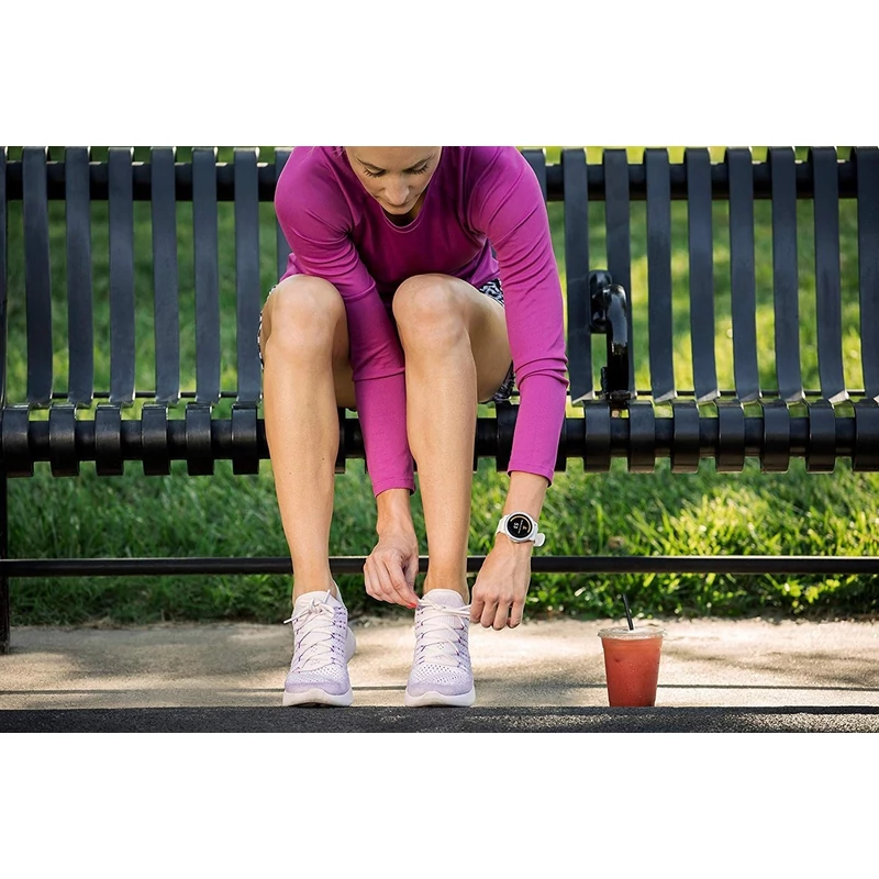 Garmin VívoActive 3 okosóra - Fehér/Ezüst (010-01769-20)