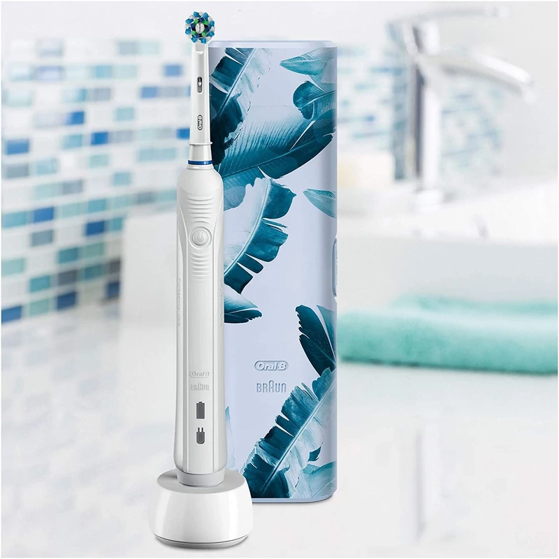 Oral-B PRO 750 Cross Action elektromos fogkefe + Utazótok - Fehér